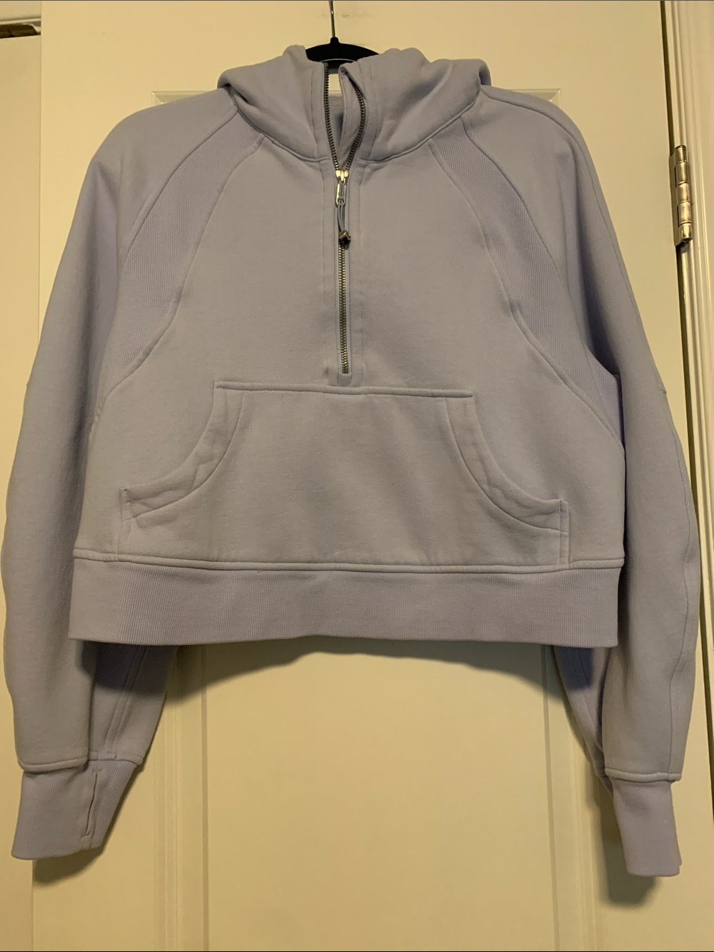 Lululemon Lavender Scuba, Sz XS/S
Good Condition, no flaws